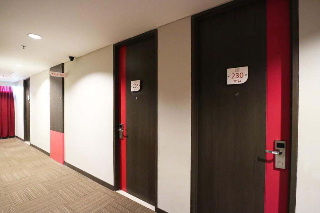 D'Hotel Jakarta Exterior photo
