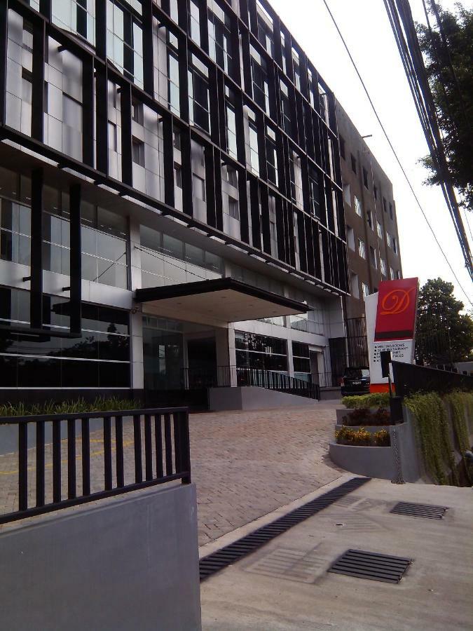 D'Hotel Jakarta Exterior photo